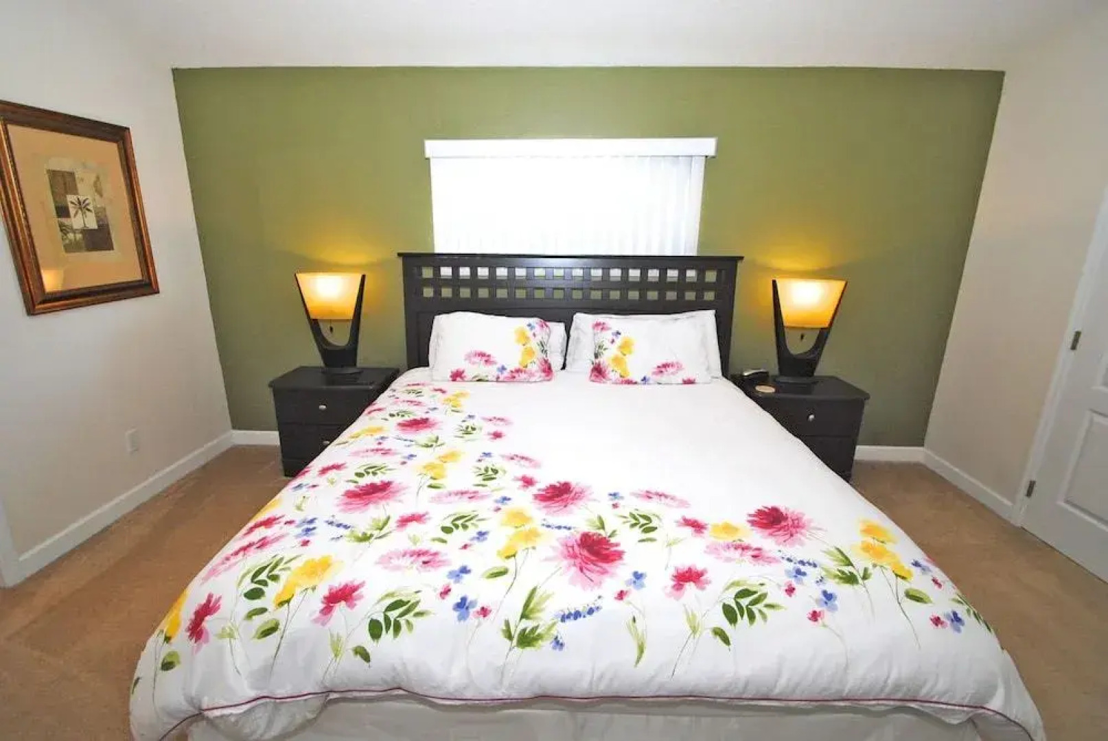 304OBC Hastings Boulevard 4 Br villa by RedAwning