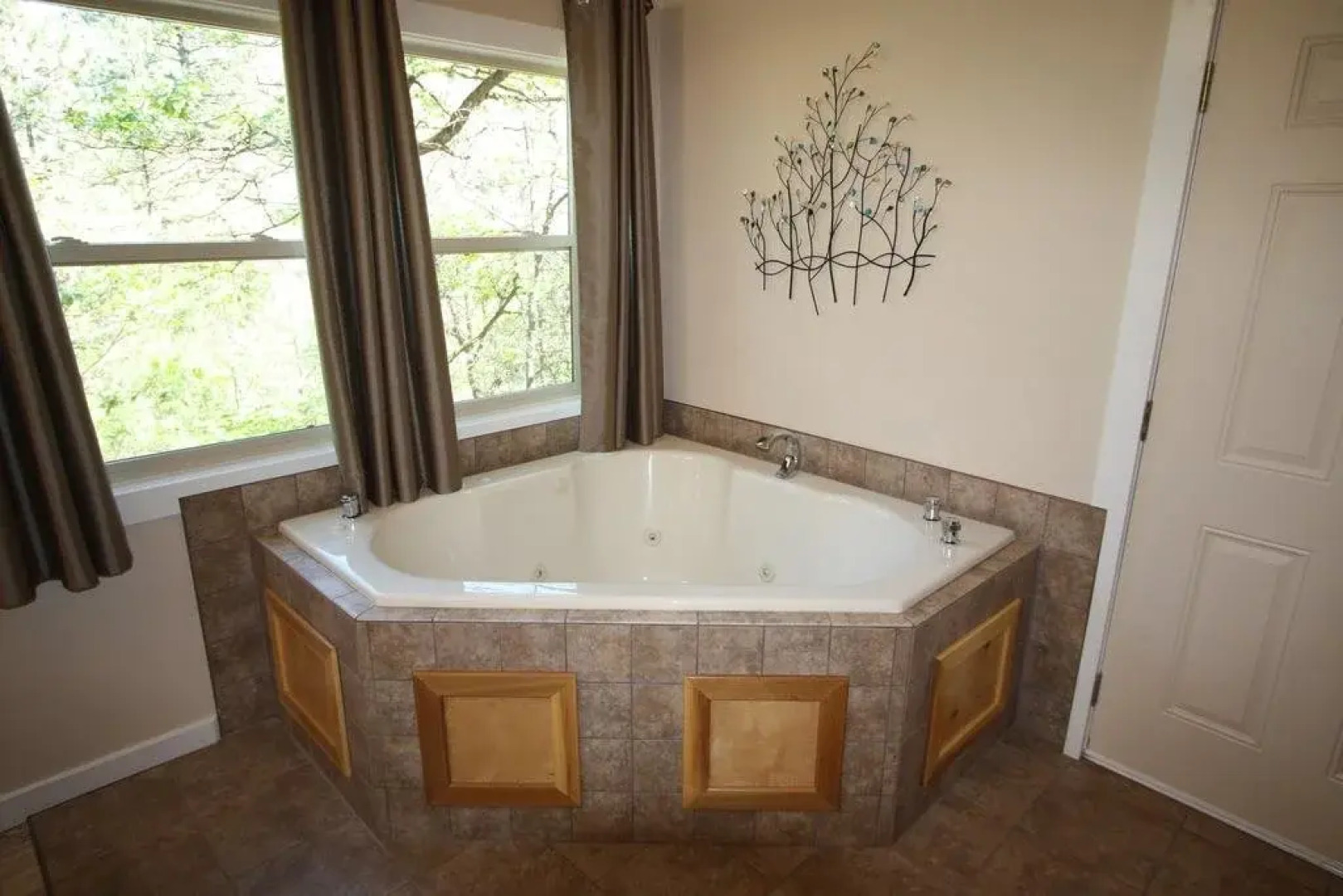 The Inn at Shasta Lake