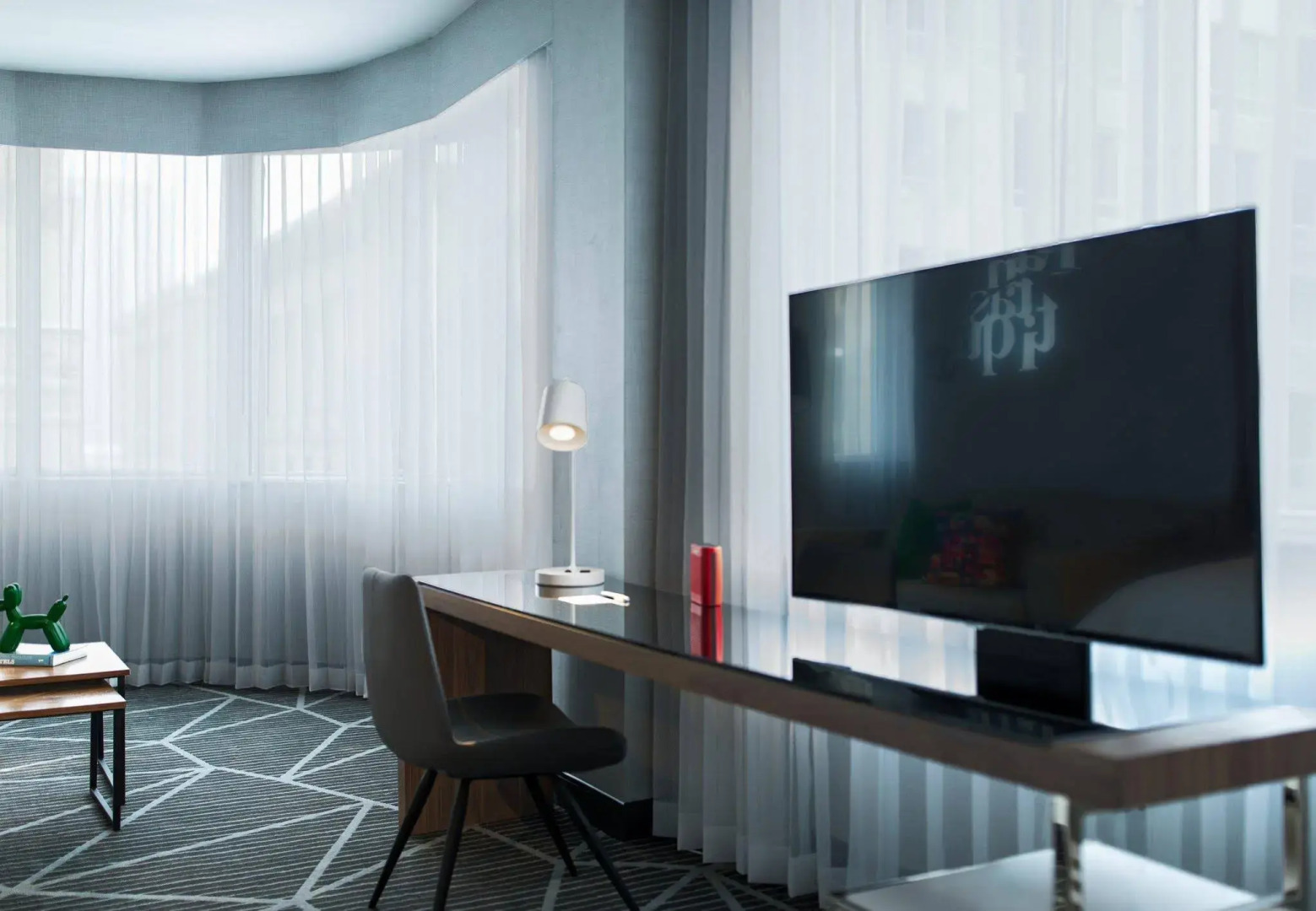 Renaissance Montreal Downtown Hotel