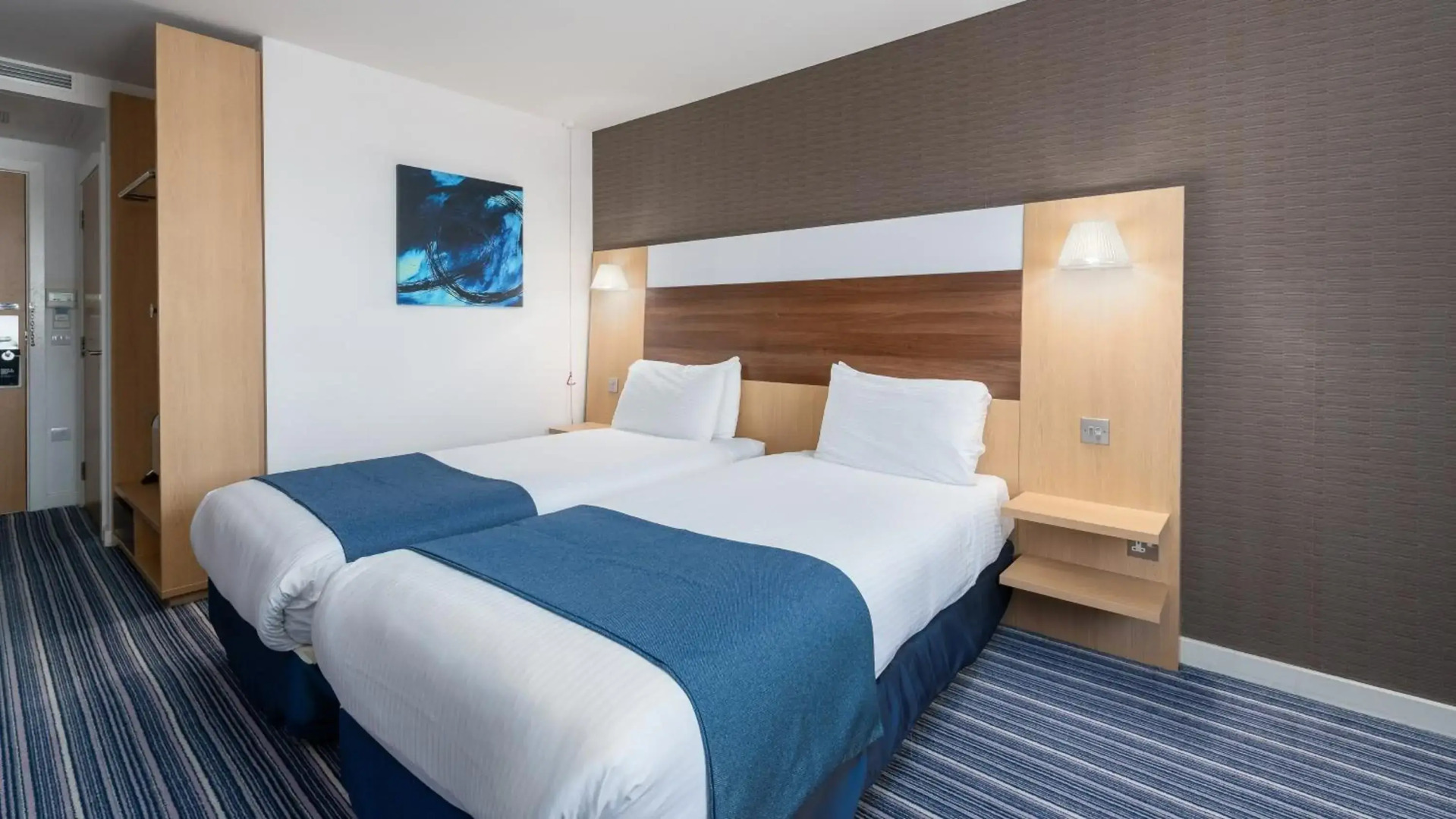 Holiday Inn Express Leigh - Sports Village by IHG