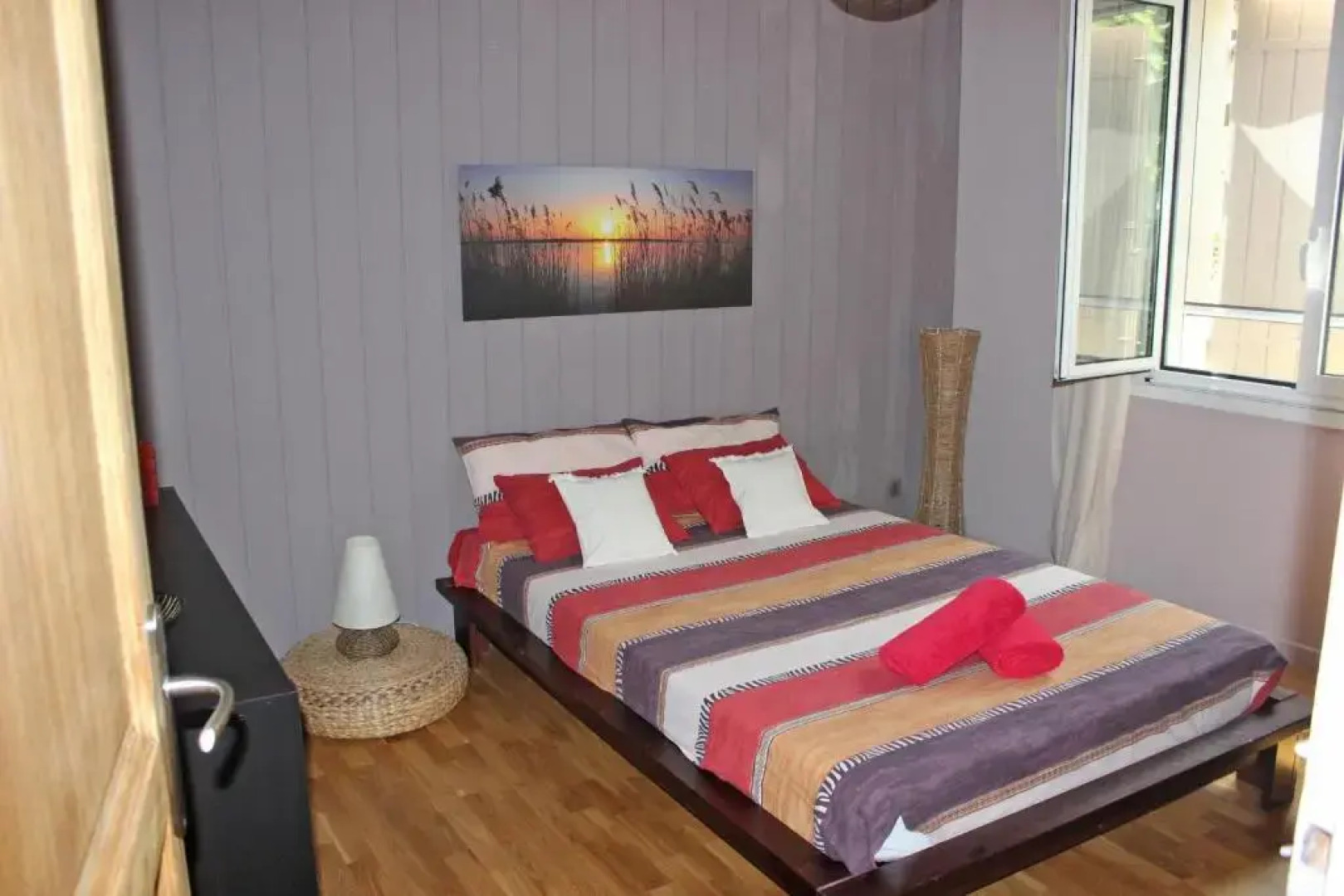 Superbe maison familiale avec piscine privée au pied du Mont Ventoux, jolie vue sur le village du Beaucet, 8 personnes, LS4-330 BEL AMOUR