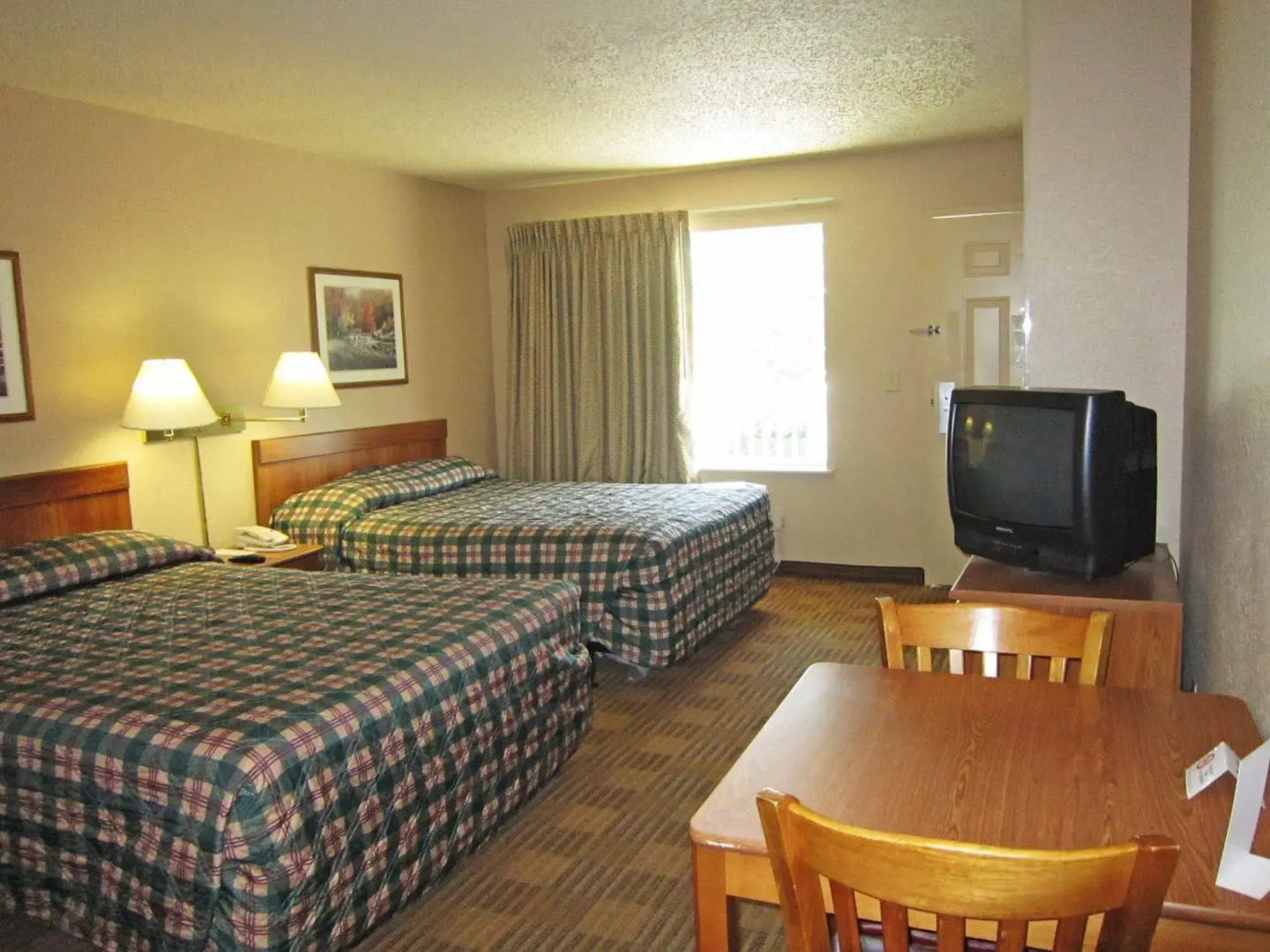 HomeTowne Studios Tacoma - Puyallup