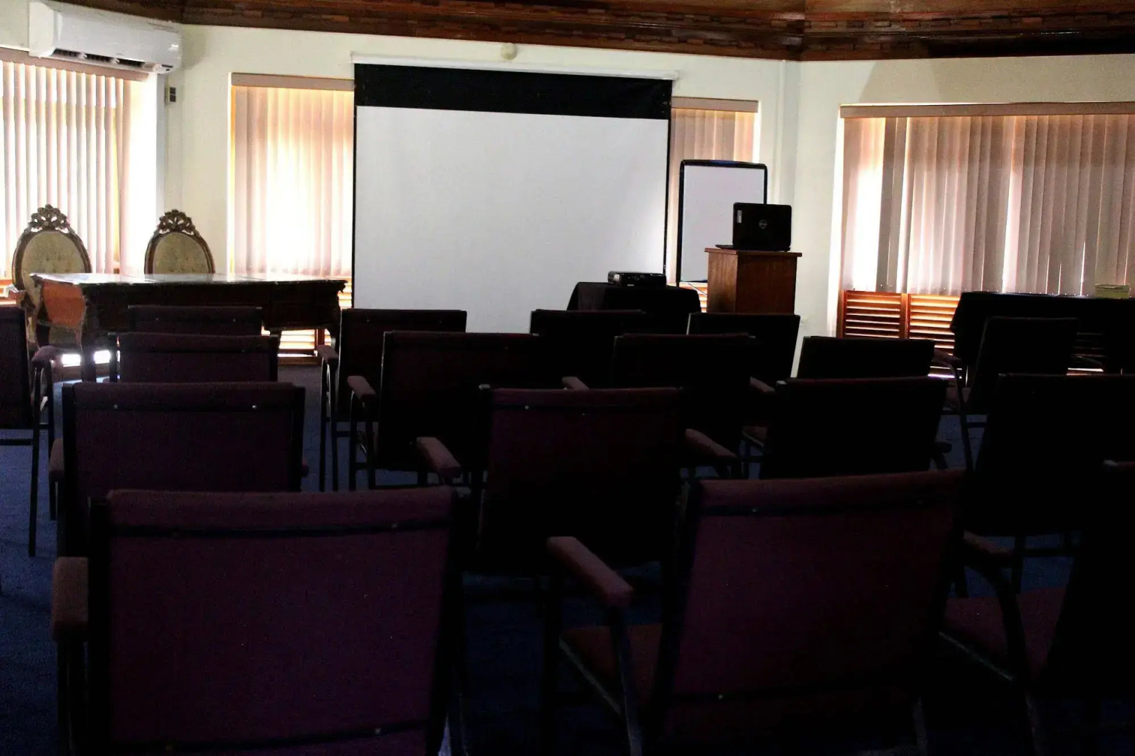 Oceans Salybia Nature Resort & Spa