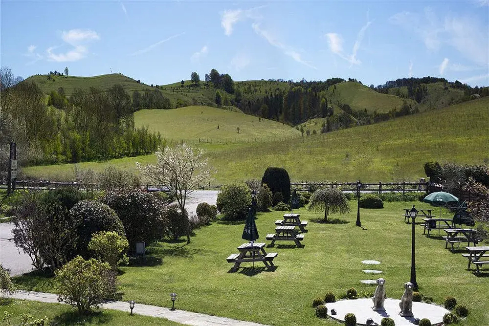 The Live and Let Live Country Inn