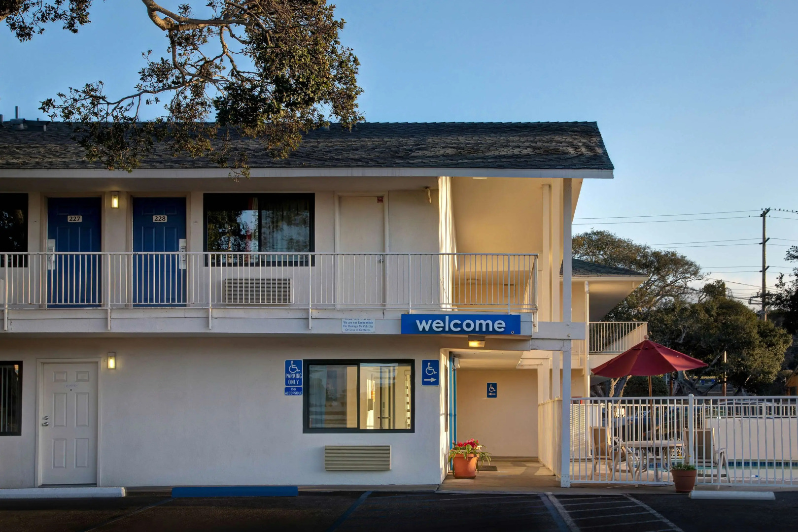 Motel 6 Monterey, CA