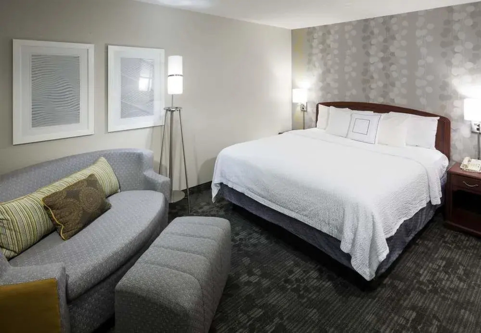 Courtyard Wichita East