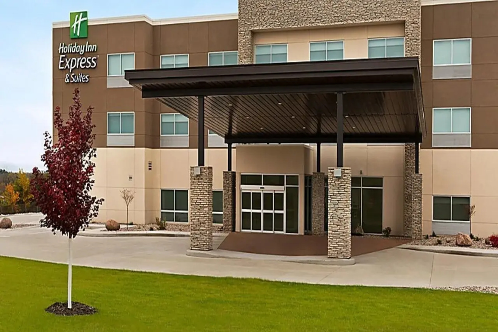 Holiday Inn Express & Suites Beaver Dam by IHG