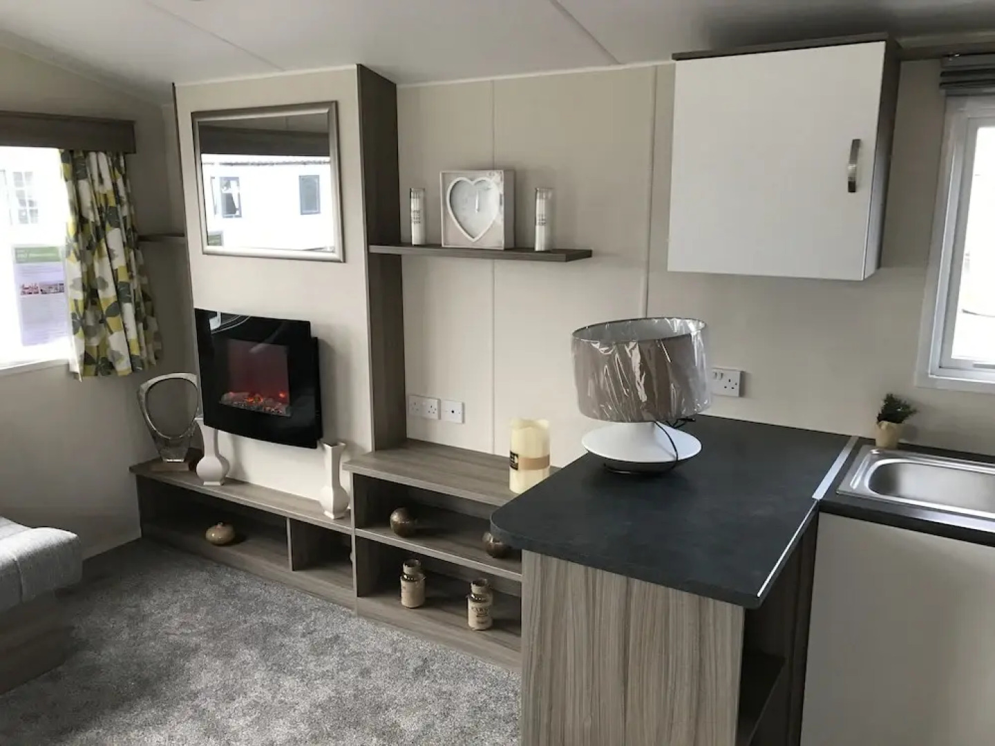 Craig Tara Deluxe Caravan Holidays