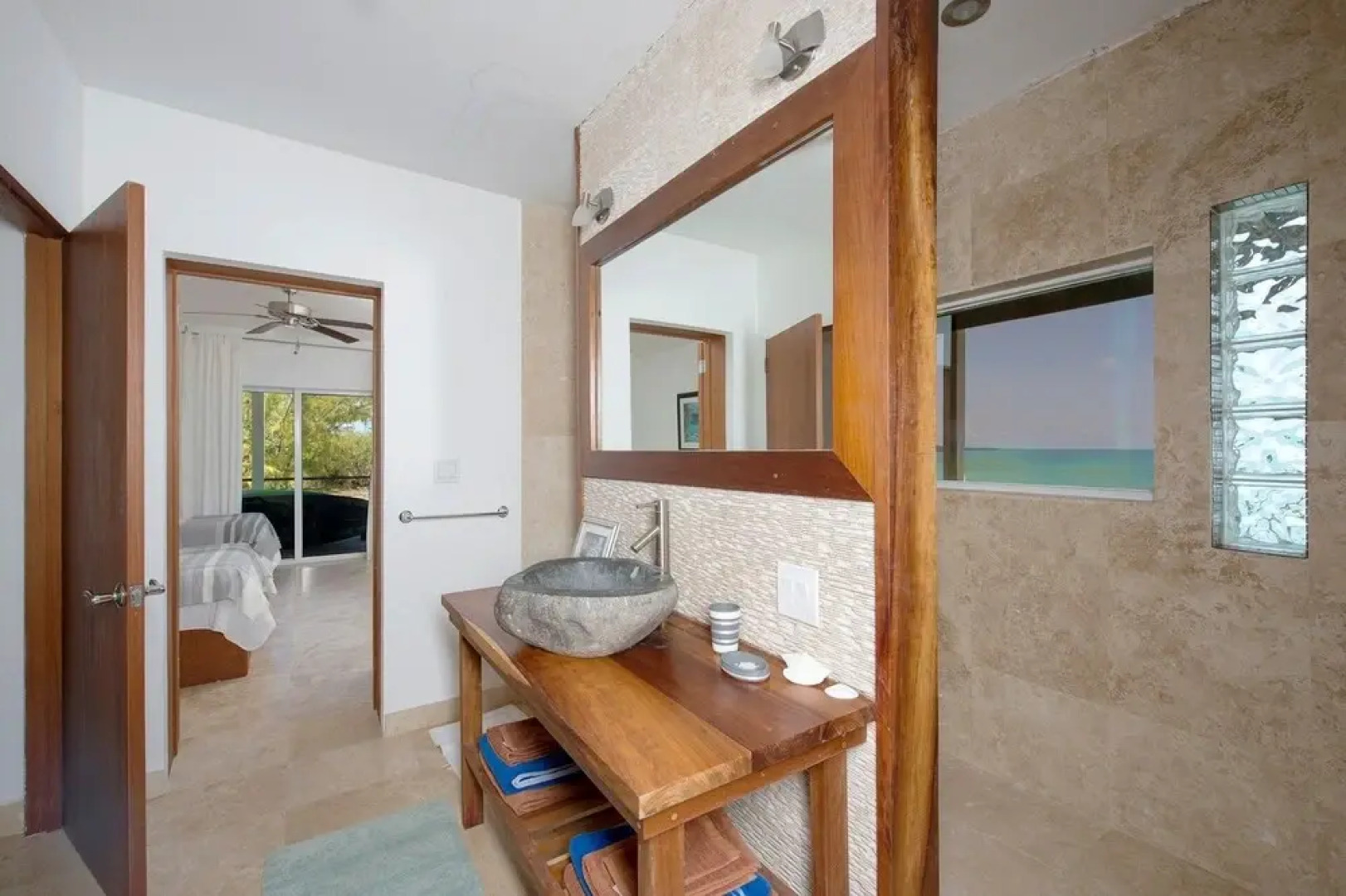 Touch Of Class Estate - A Caribbean Beachfront Estate 5 Bedroom Estate