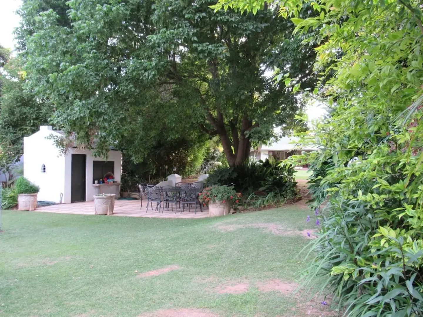 Happy Lands Self Catering B&B