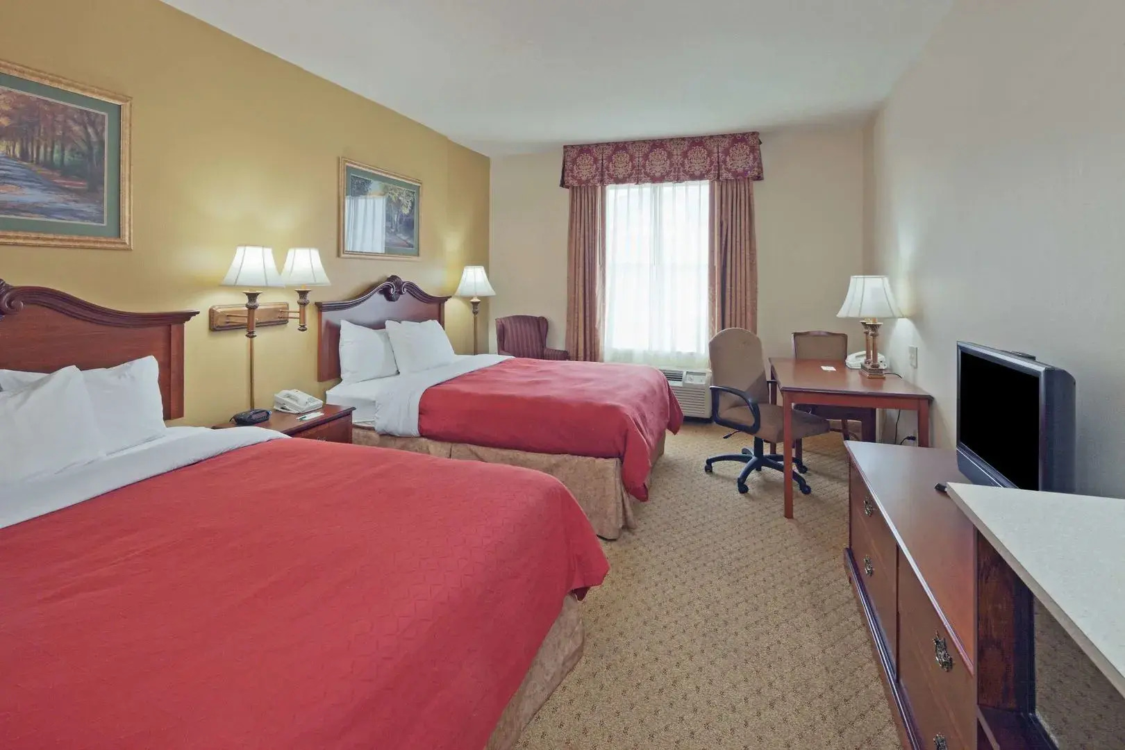 Red Roof Inn PLUS+ & Suites Birmingham - Bessemer