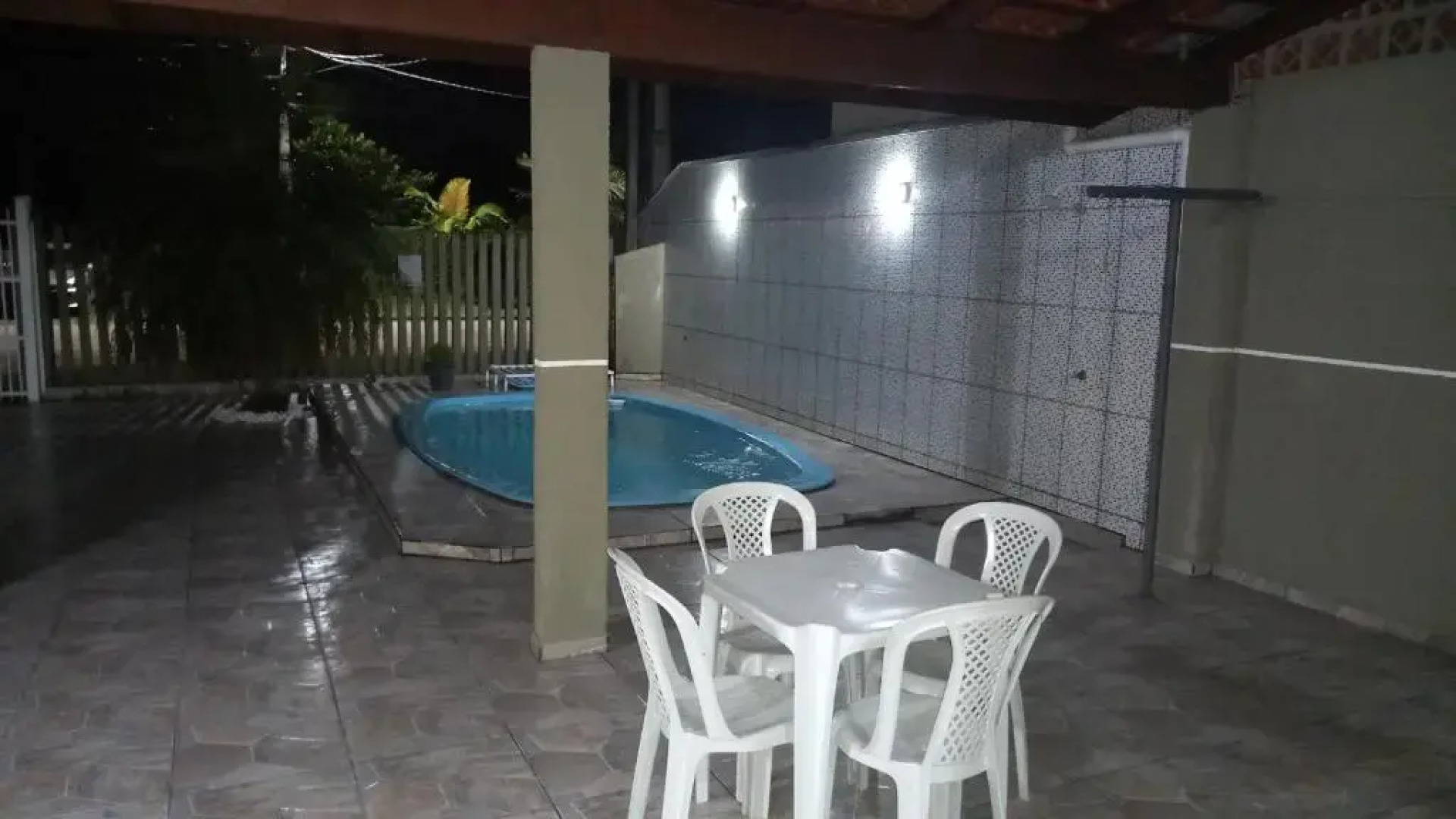 SOBRADO Barão do Cerro Azul -Guaratuba- 14 pessoas e 4 quartos