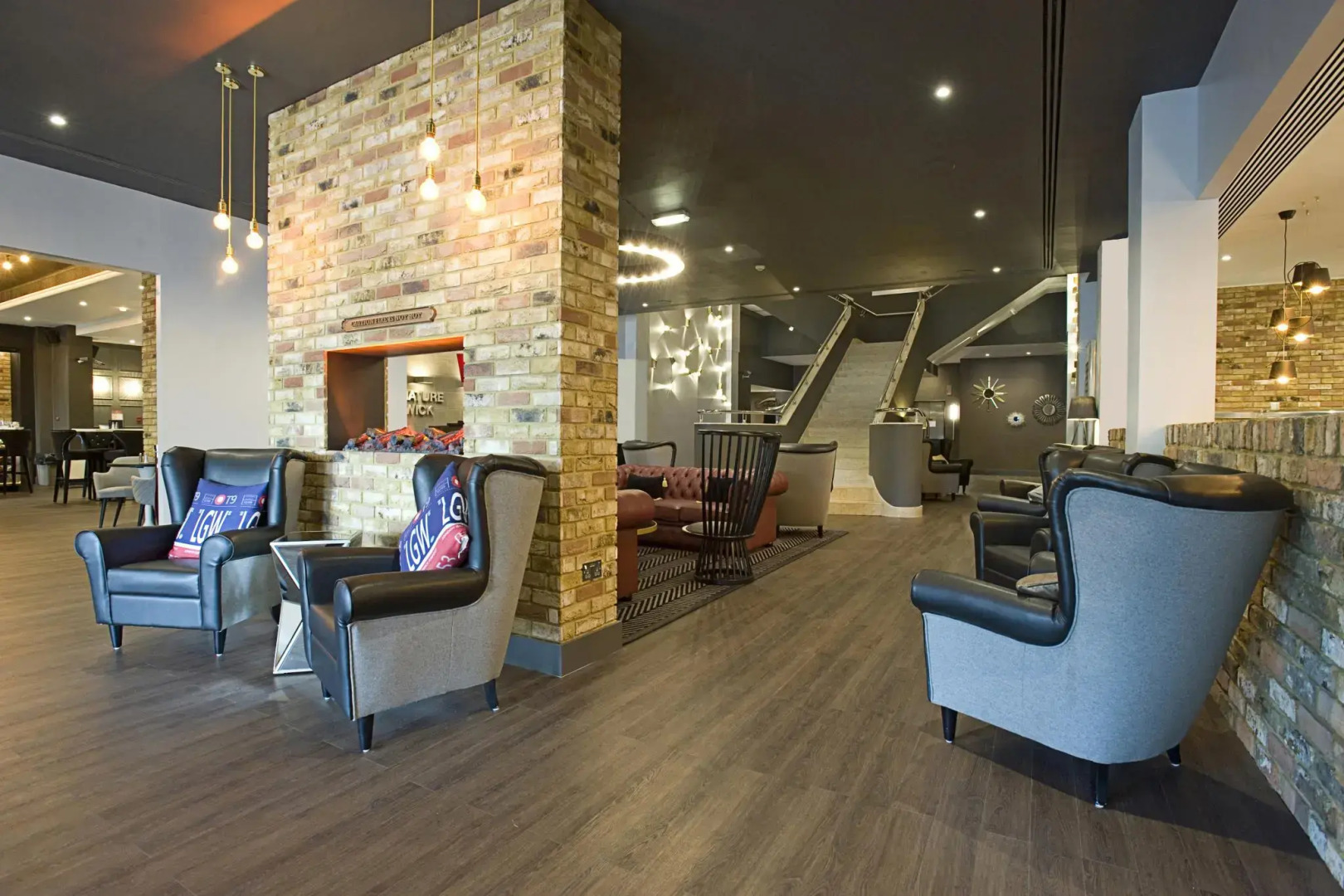 Sandman Signature London Gatwick Hotel