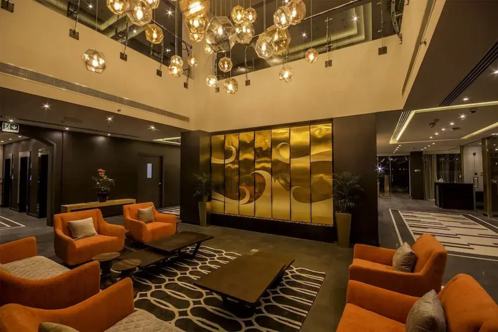 Carnelian Glory Bower Hotels