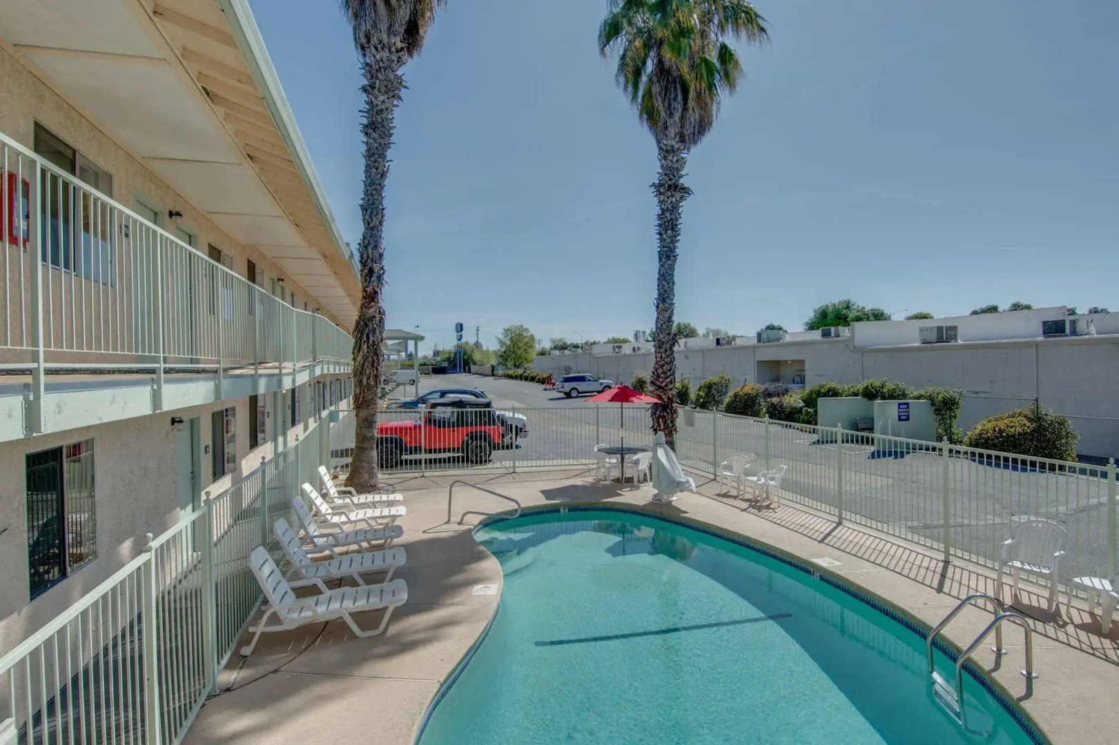 Howard Johnson Express Inn - Redding