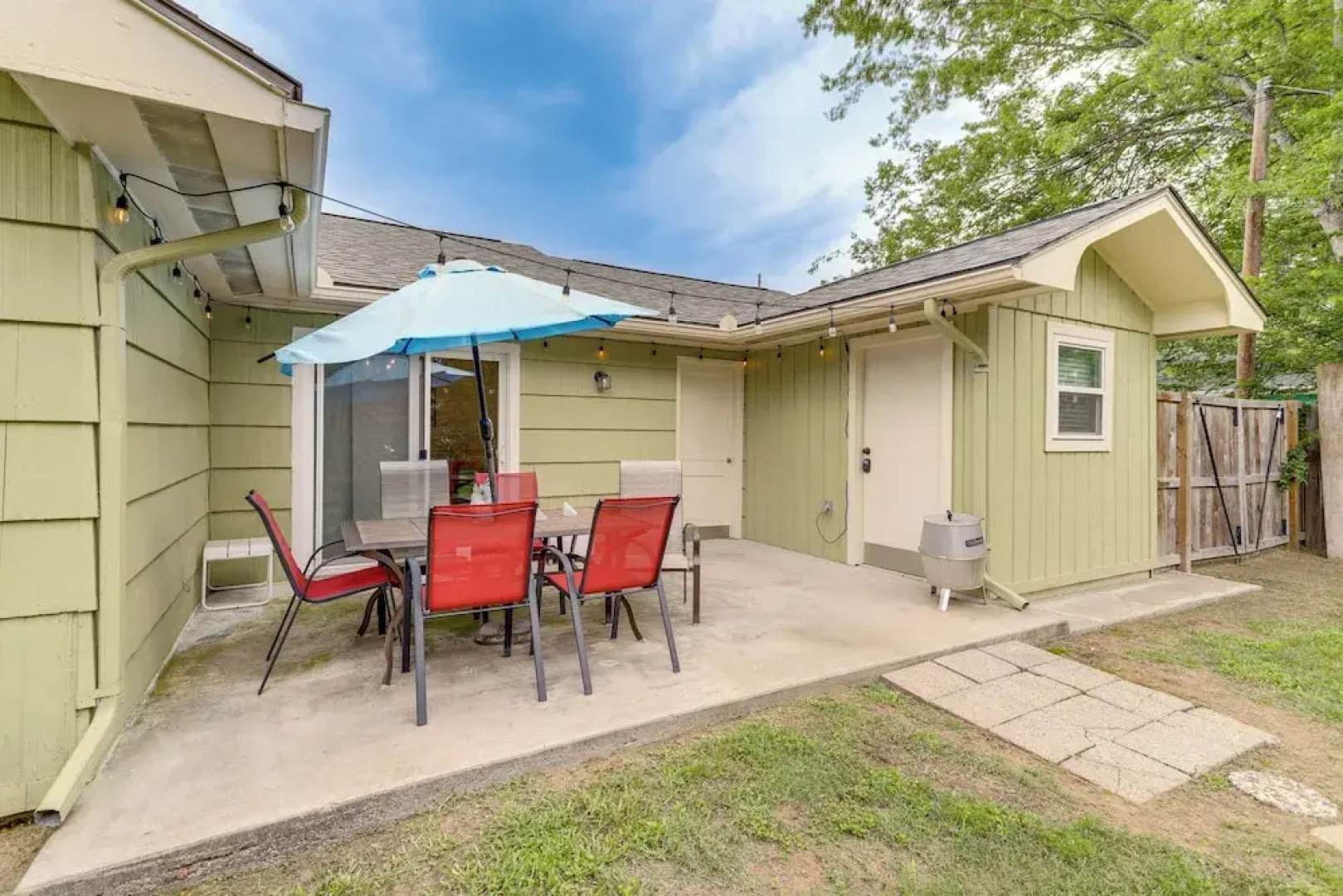 Lovely Tomball Home < 1 Mi to Dtwn + Pool Access!