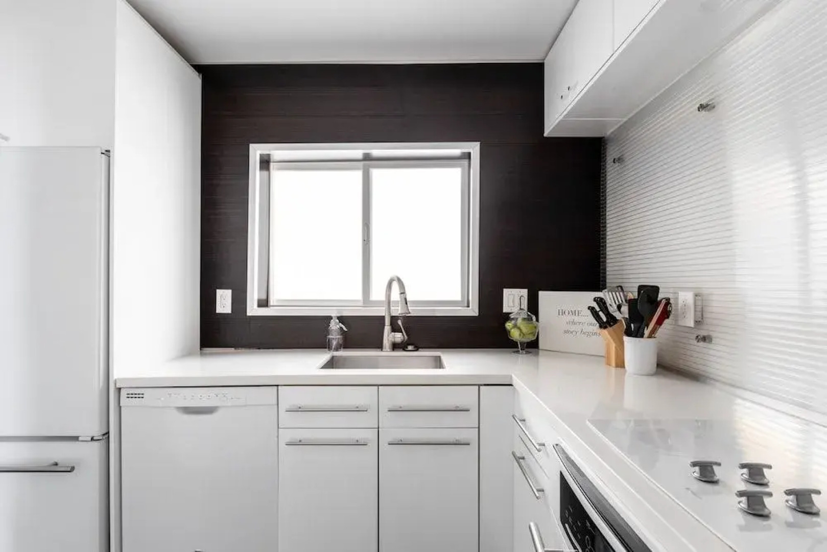 Luxury Living in Contemporary Old Town Scottsdale Townhouse townhouse