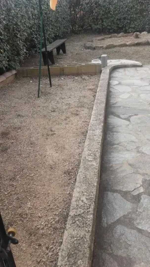 Appartement T2 bas de villa avec jardinet au calme proche mer