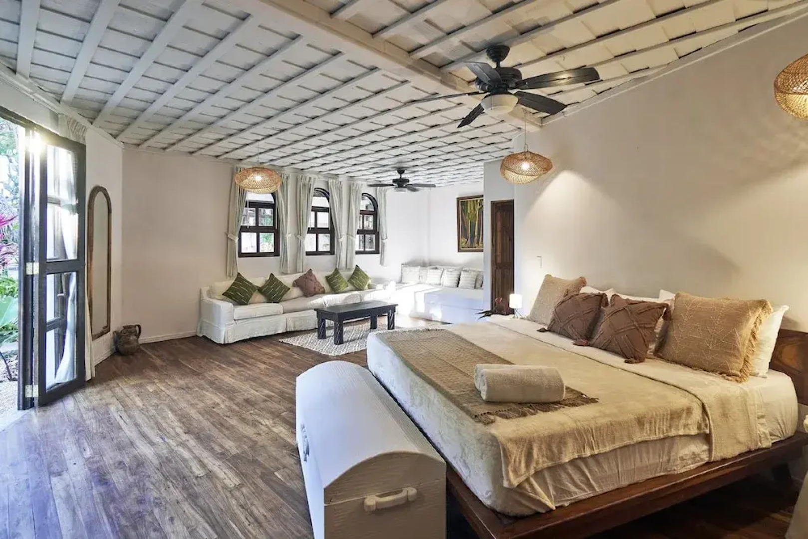 Paradise Beach Lodge