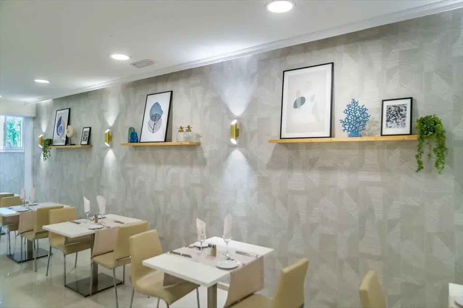 Hotel Las Arenas, Affiliated by Meliá