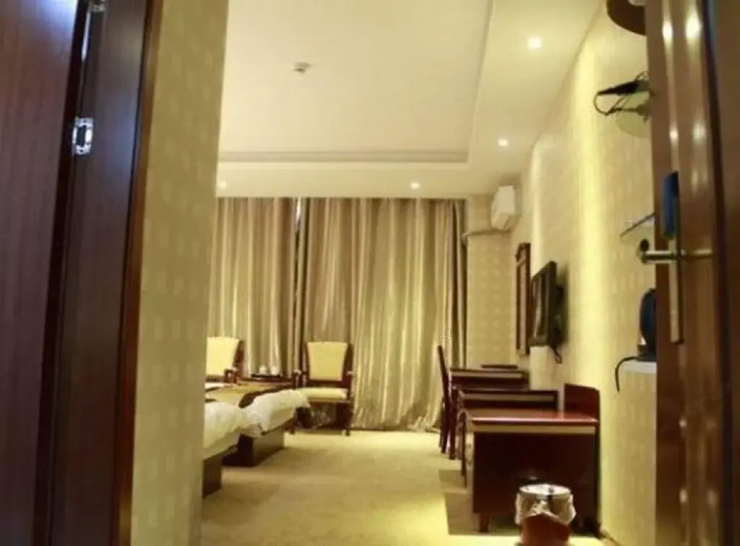 Xishuangbanna Zhongrui Business Hotel
