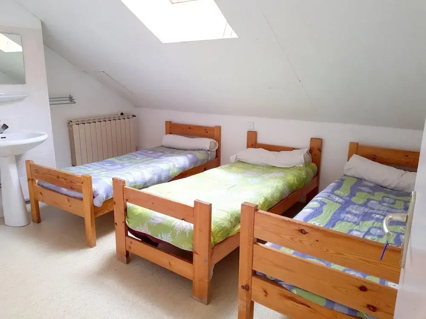 Property With 8 Bedrooms in Vars, With Balcony - 2 km From the Slopes