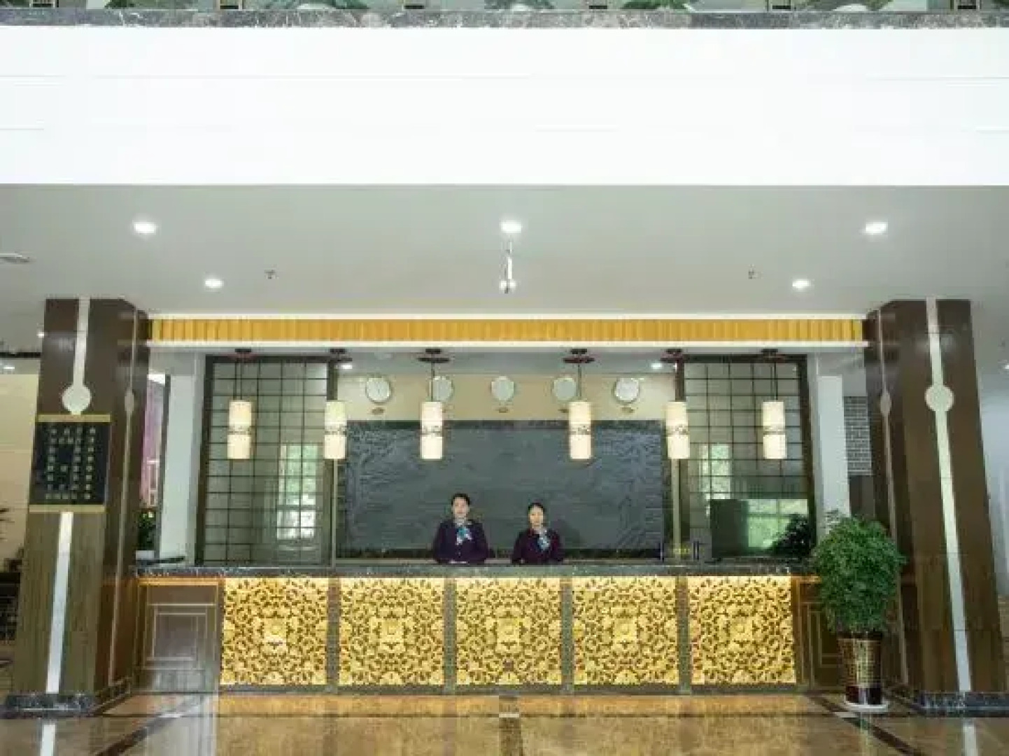 Jixi Longchuan Hotel