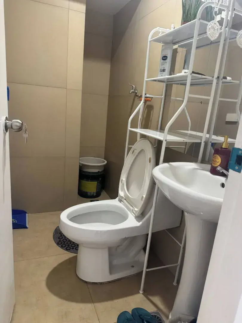 BGC Cheap Condo in BGC 5thavenue -23rd Street