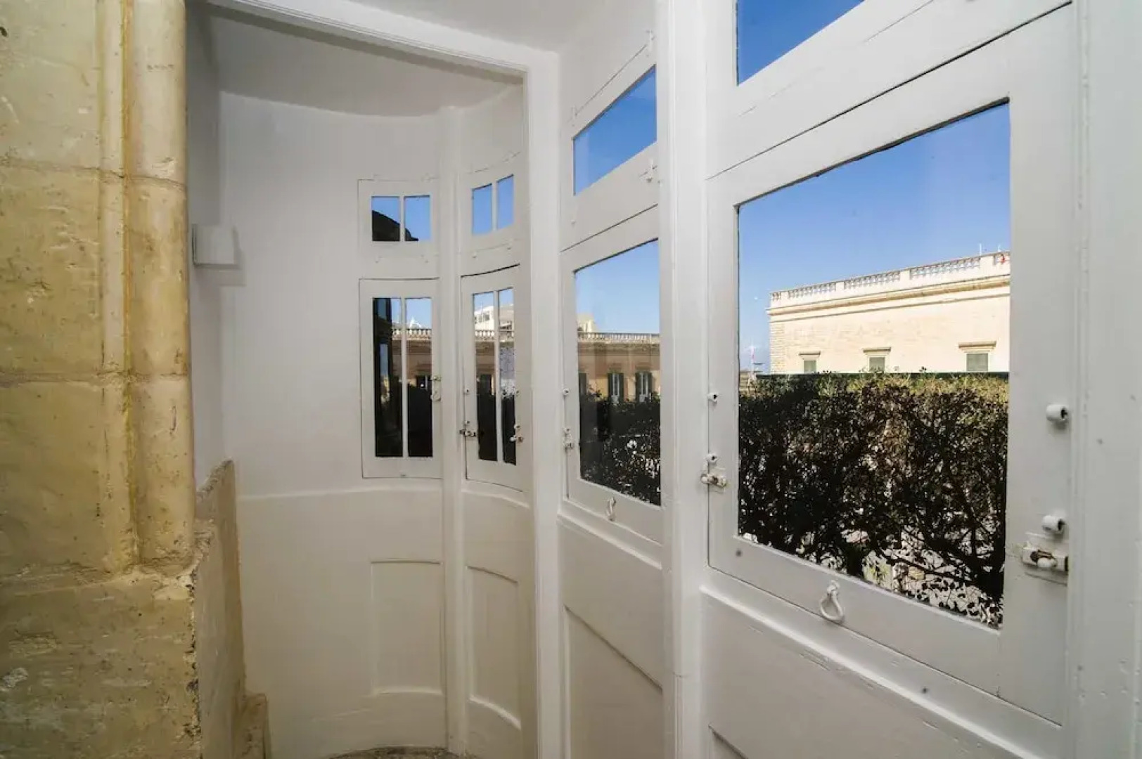 U Collection Suites & Apartments