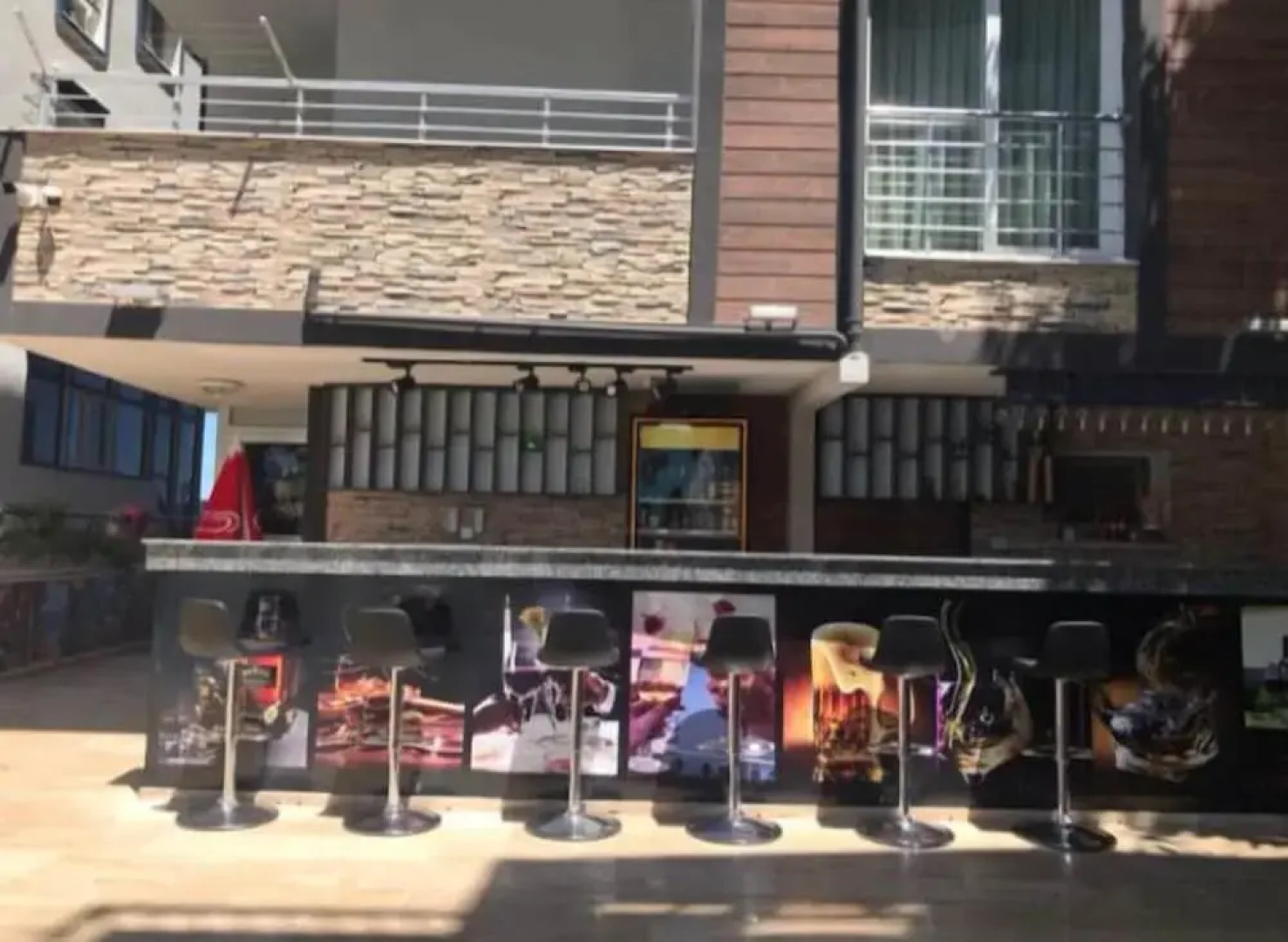 Li̇mon Otel Kiyiköy