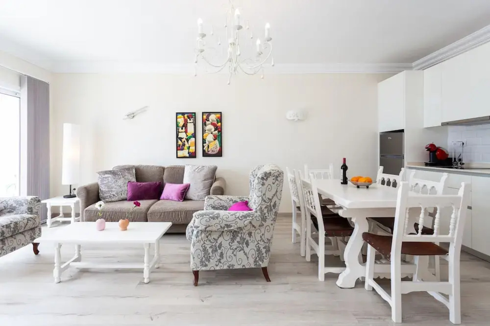 Cosy Apartment with views