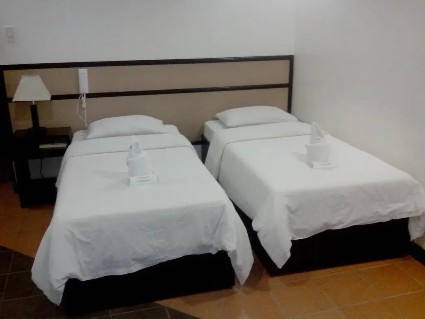 Tagaytay Haven Hotel Mendez