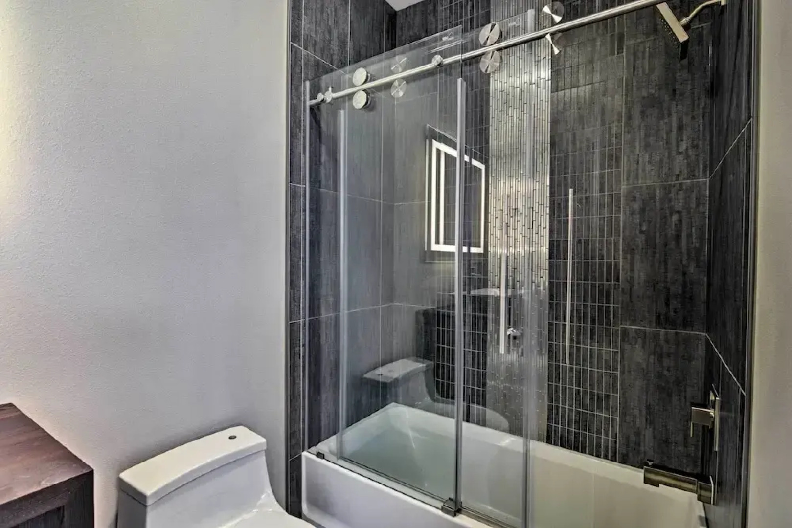 Modern Anchorage Townhome - By Delaney Park Strip!