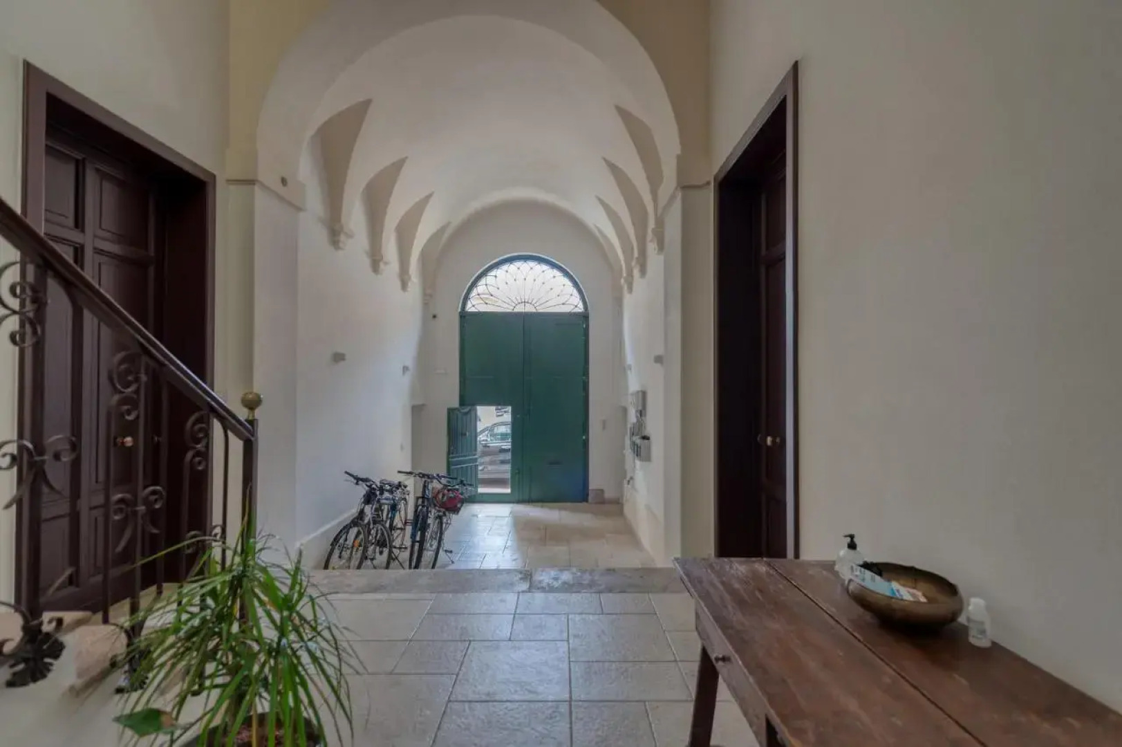 Carlo V - con piscina e giardino privati