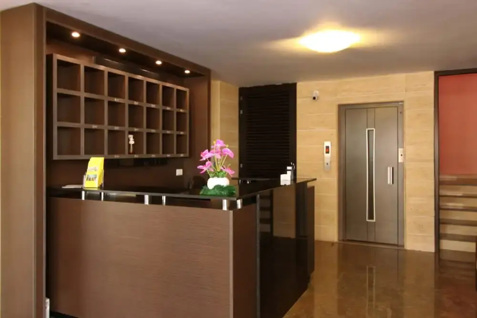 Sea Valley Suites
