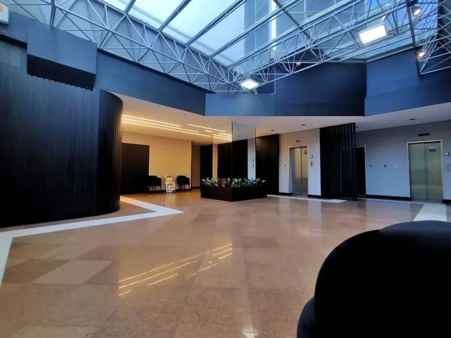 Saint Sebastian ap102 - stúdio