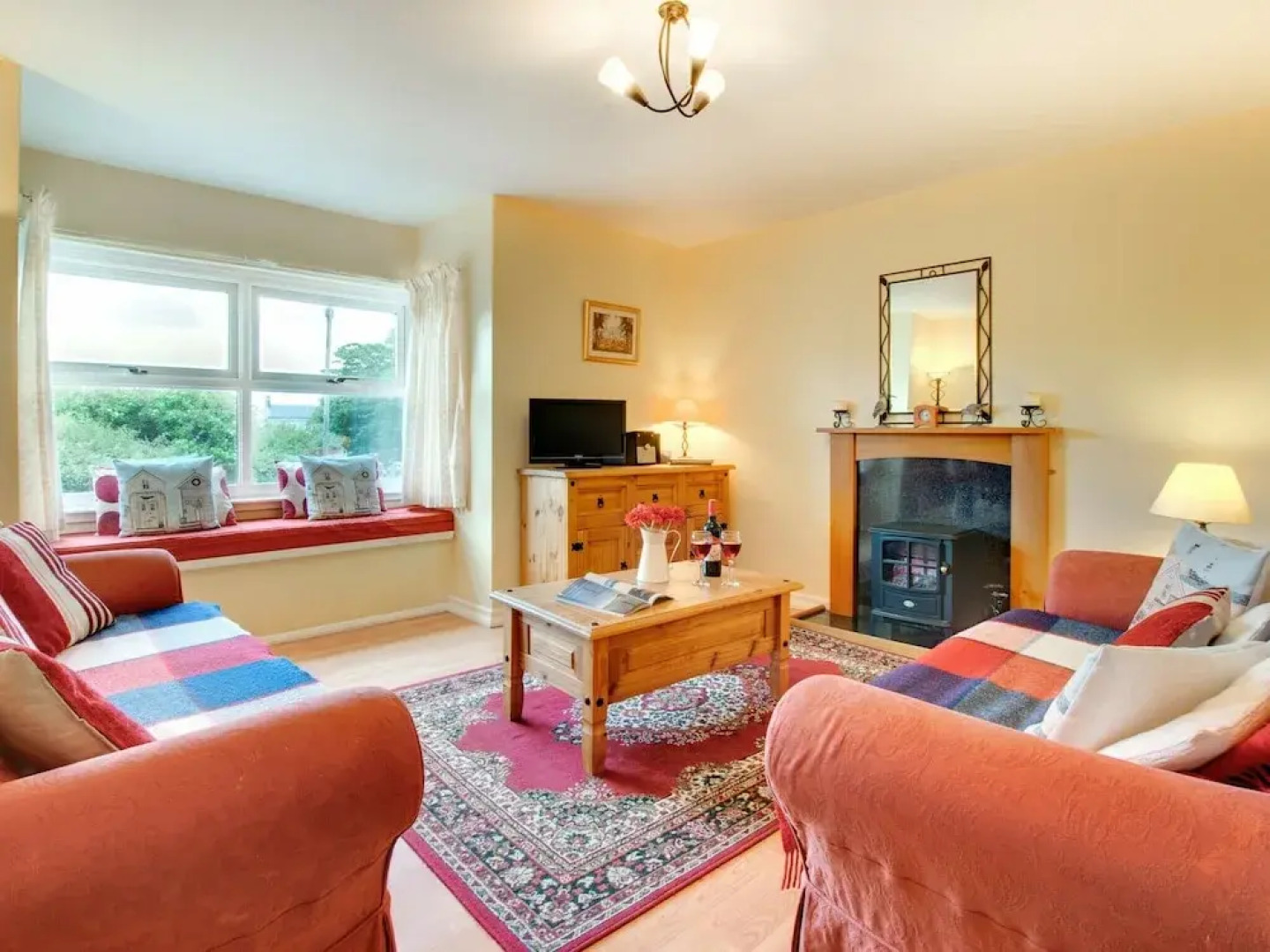 A Delightful Coastal Apartment Near the Beach