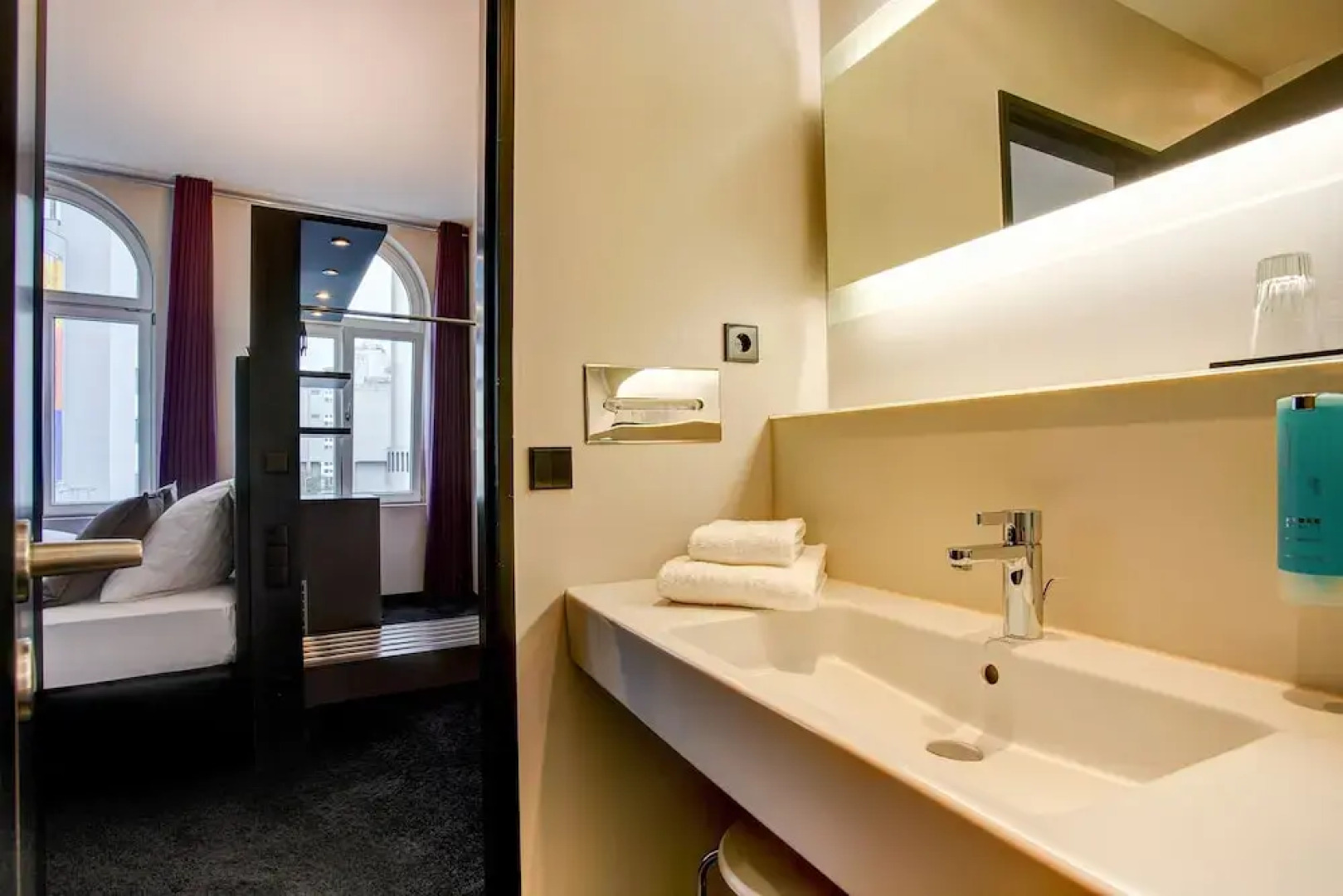 Отель Premier Inn Koeln City Centre