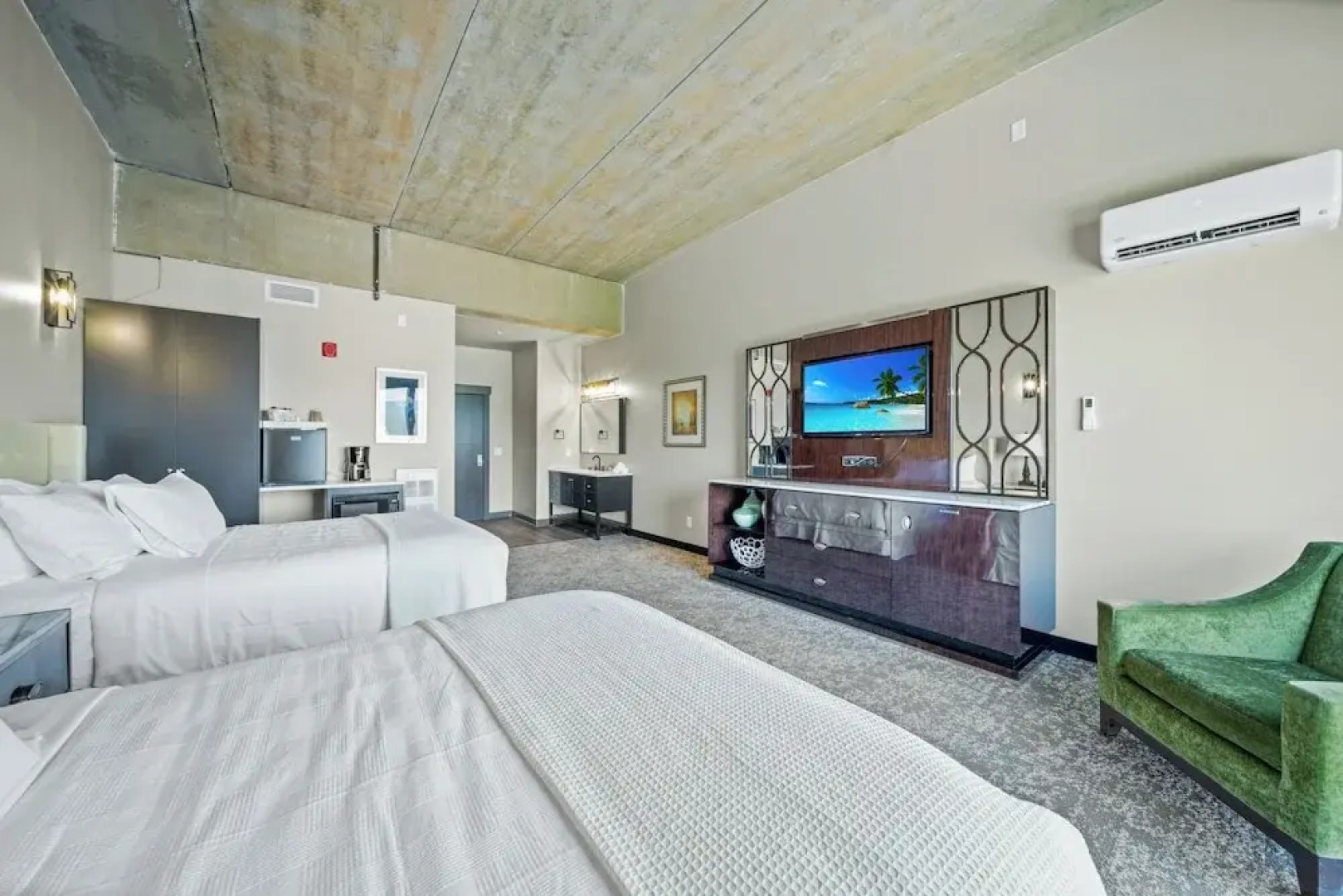 The Suites at Prairie Falls