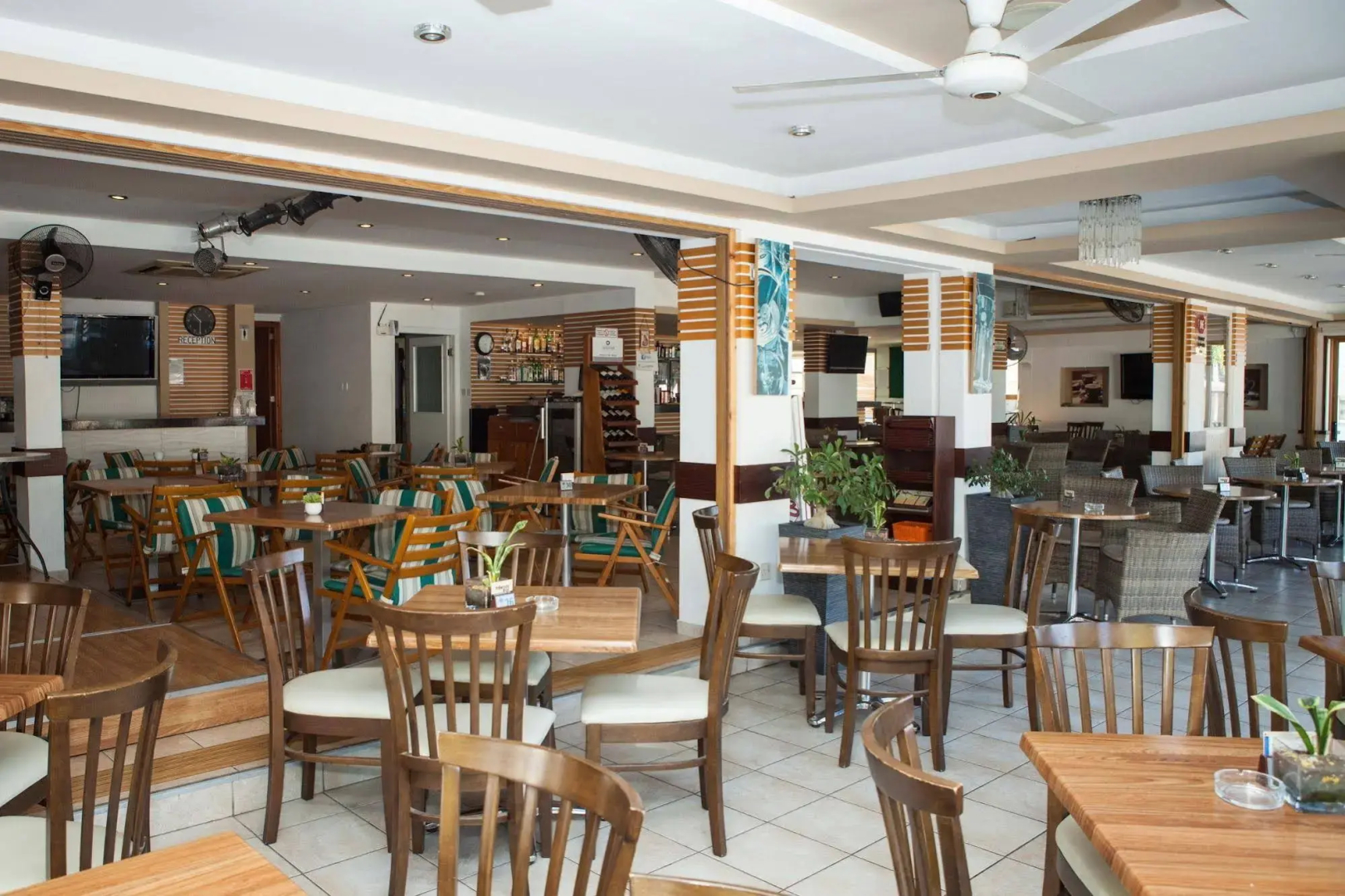 Alecos Hotel Apartments