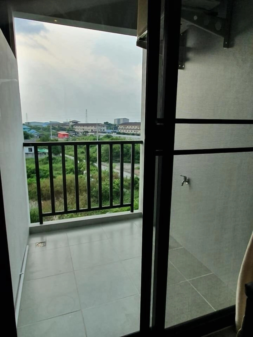 Samutsakorn Apartment