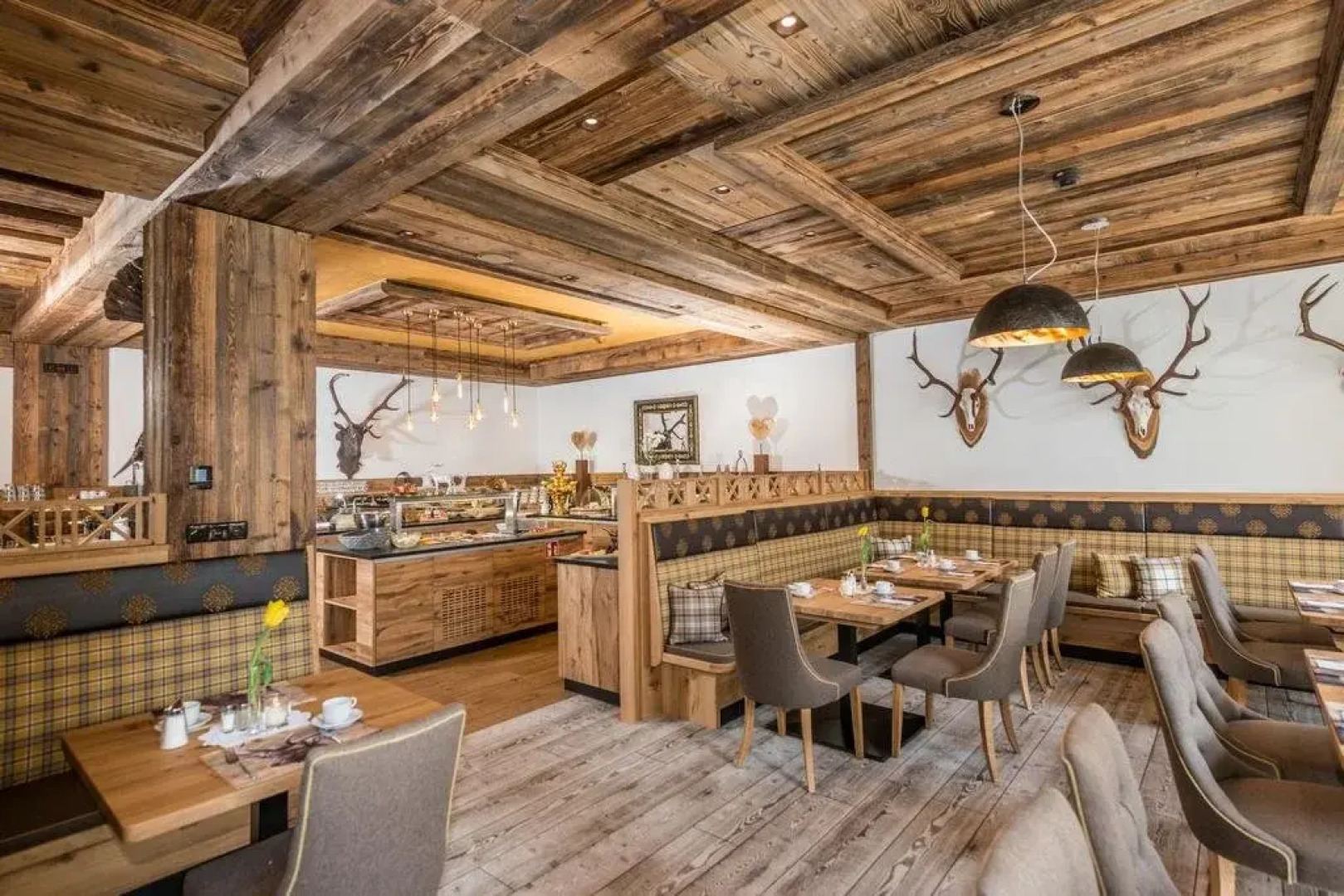 Hotel Almschlössl & Schrotteralm