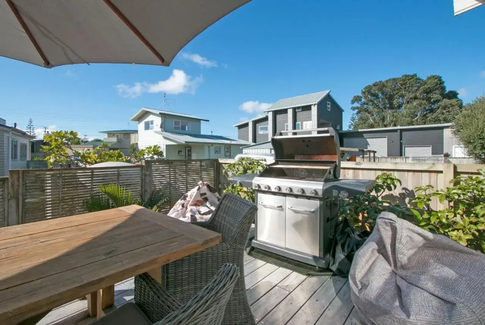 The Waihi Beach House - Waihi Beach Holiday Home