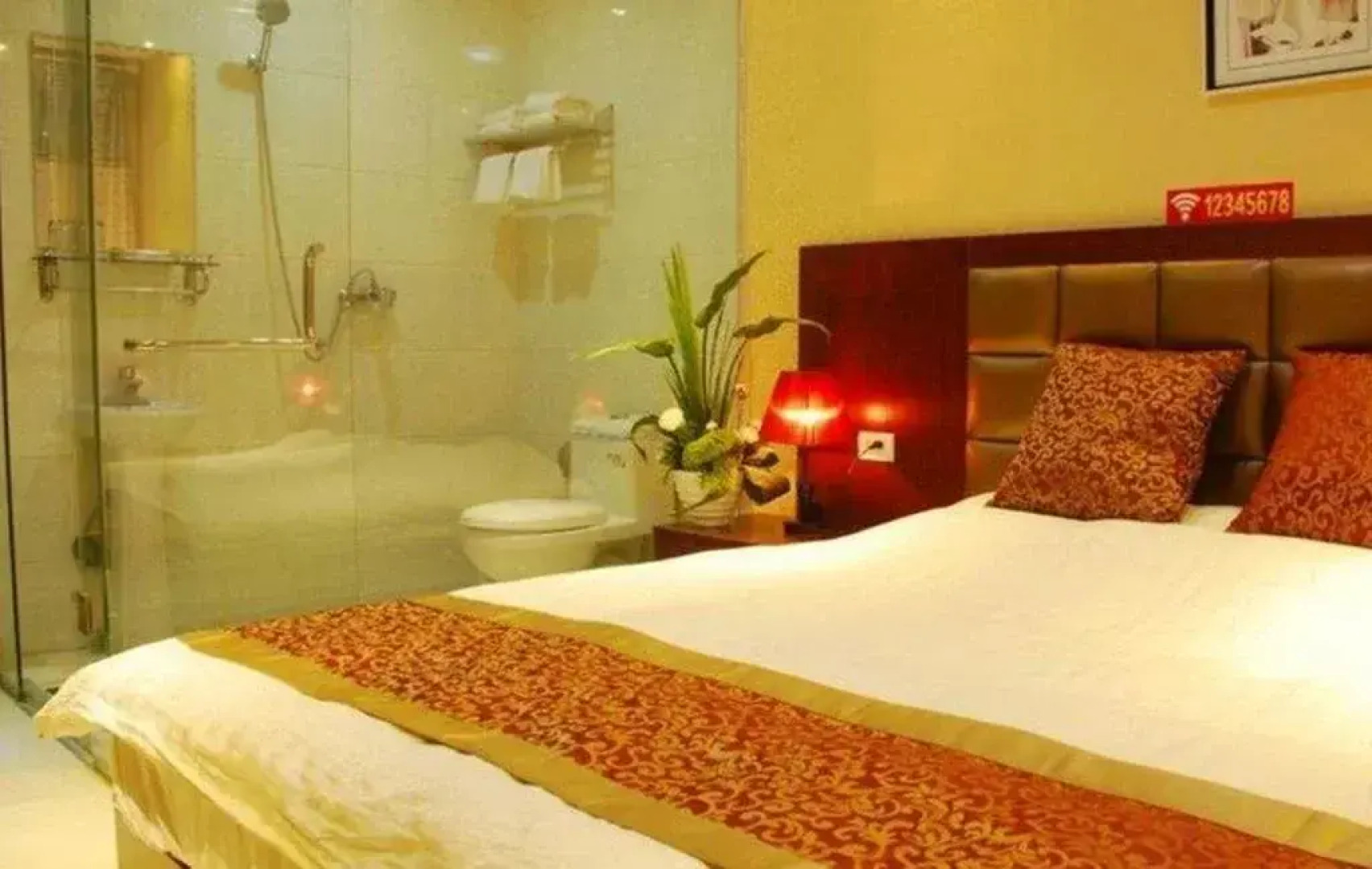 Jincheng Business Hotel