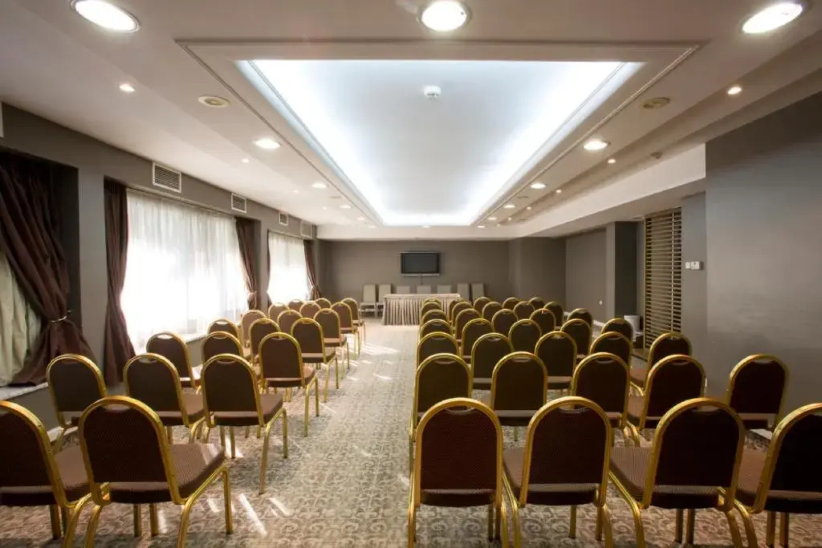 Golden Star City Resort