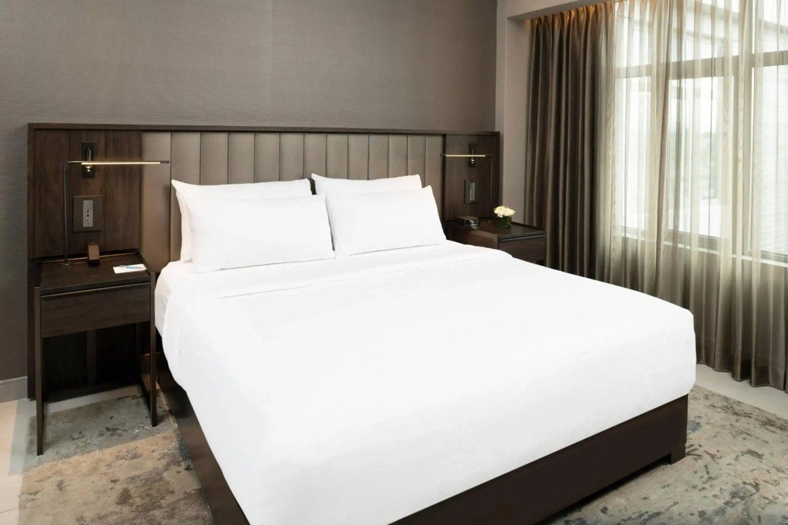 The Row Hotel at Assembly Row, Autograph Collection