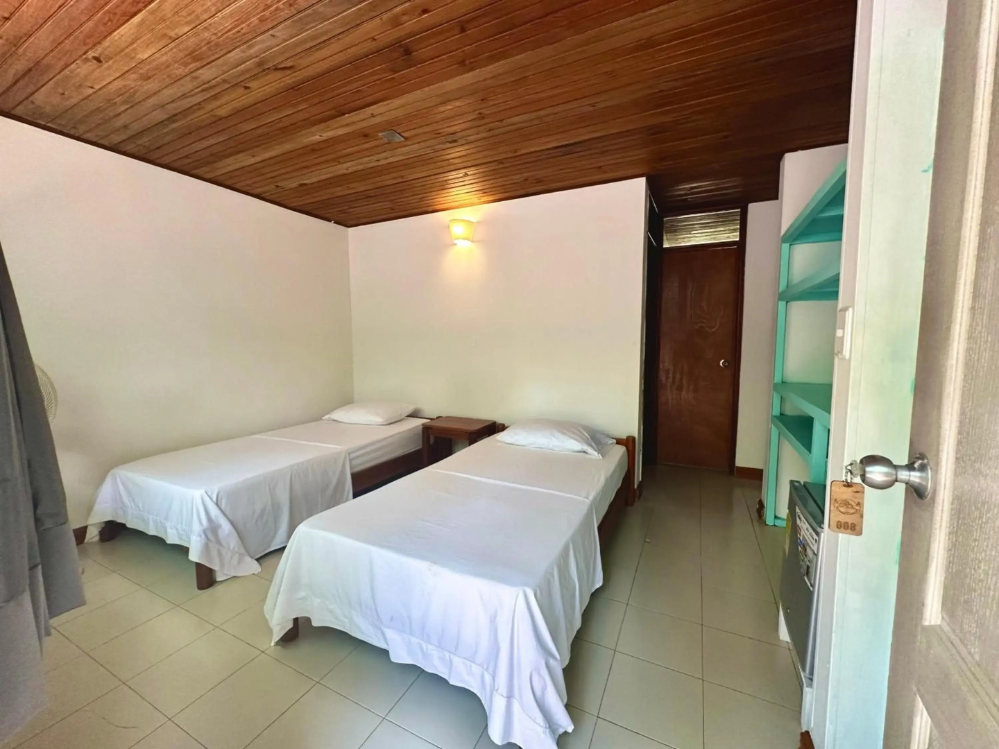 South West Bay Cabañas