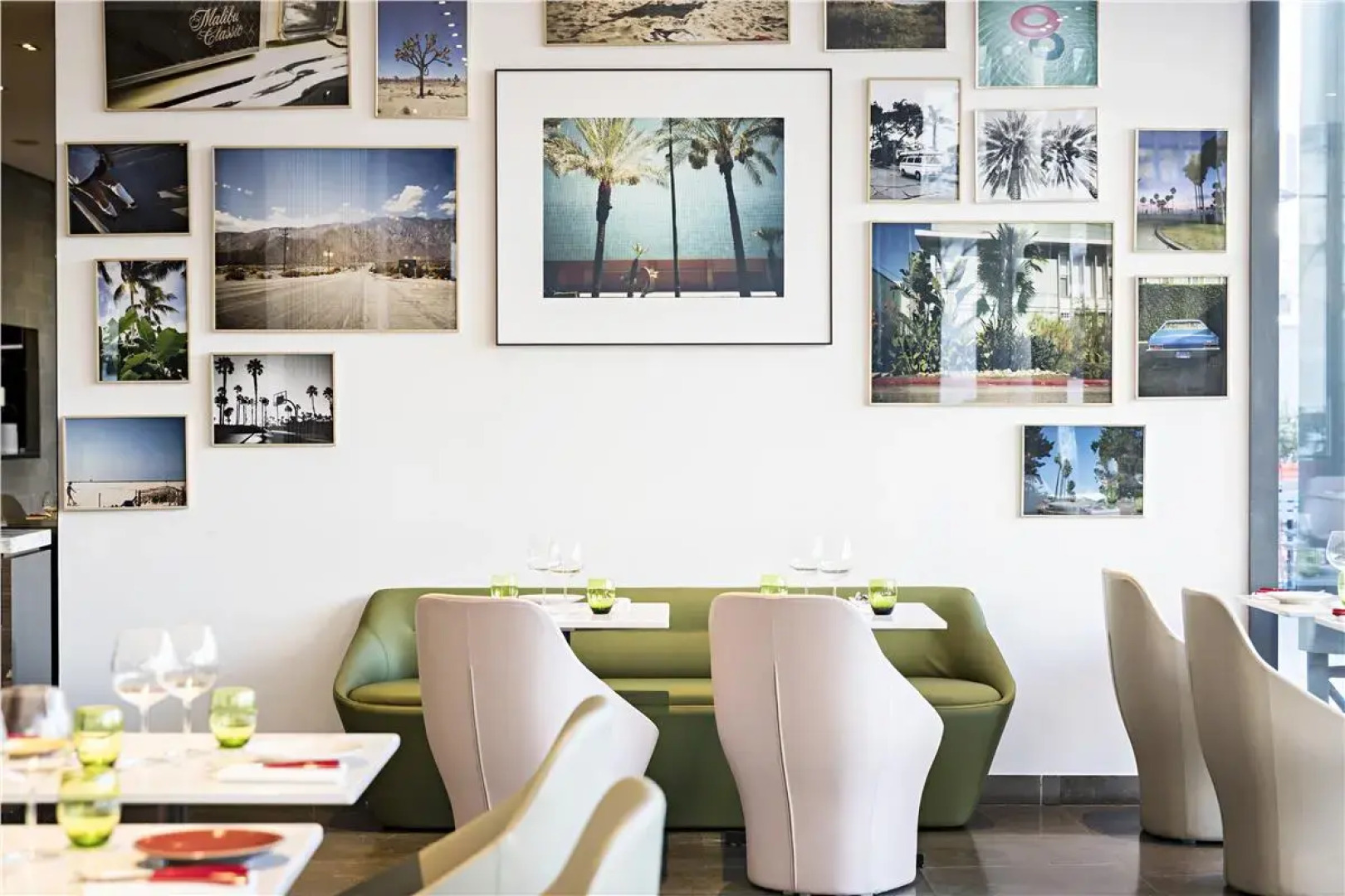 Отель Pullman Paris Tour Eiffel