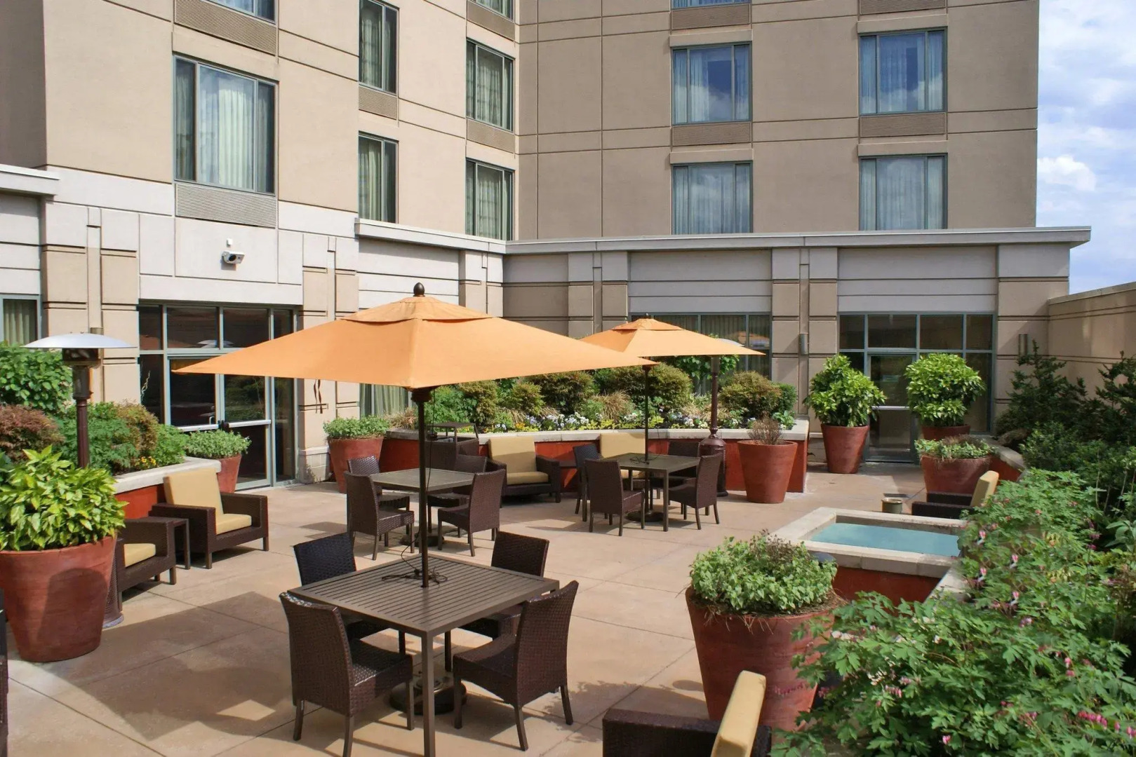 Courtyard Silver Spring Downtown