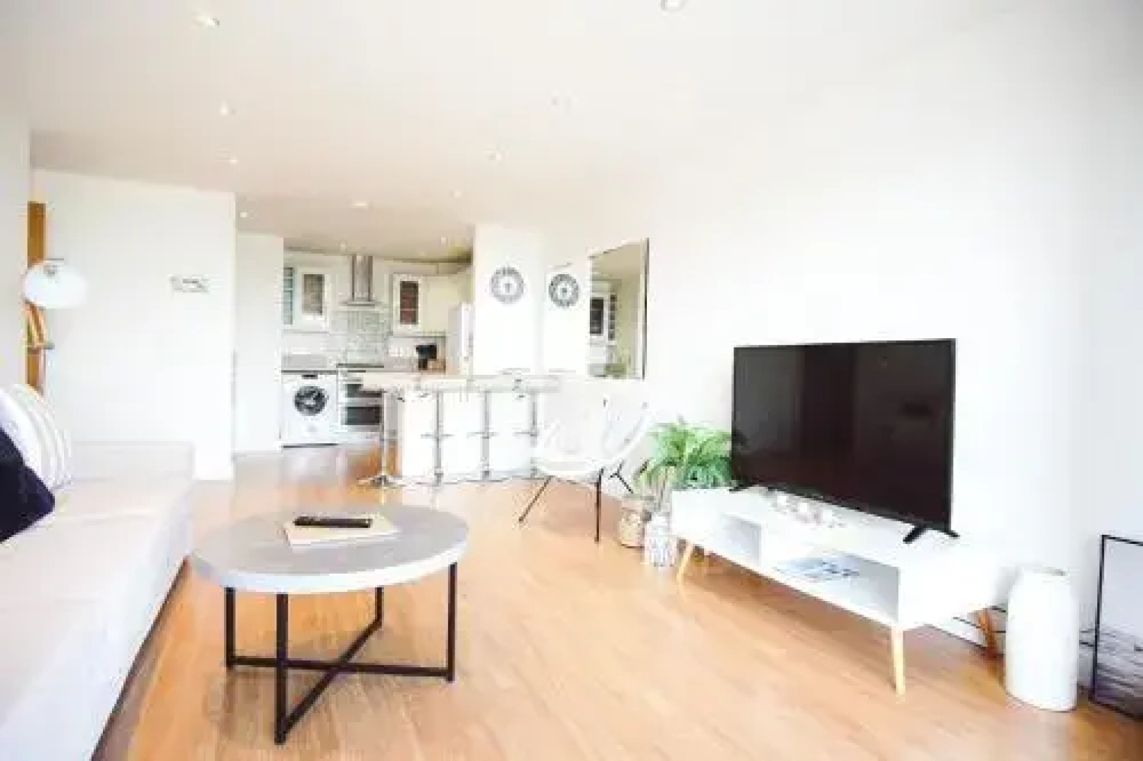 23 Horizons apartment